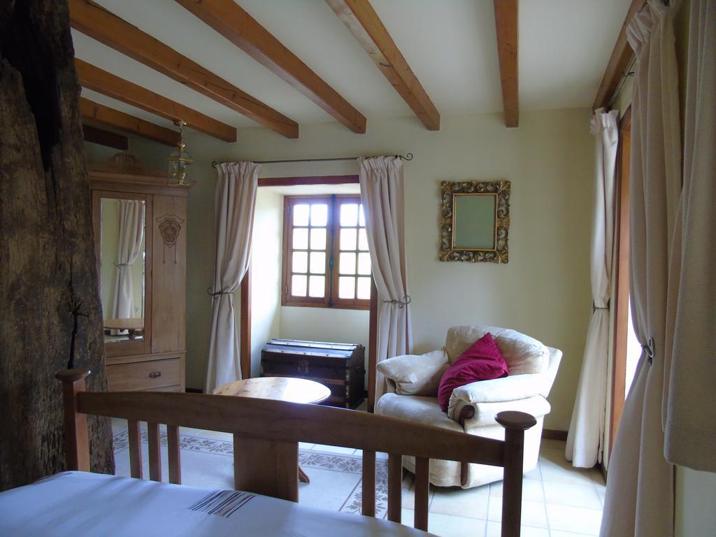 Gite Chez Marot Villa Varaignes ภายนอก รูปภาพ