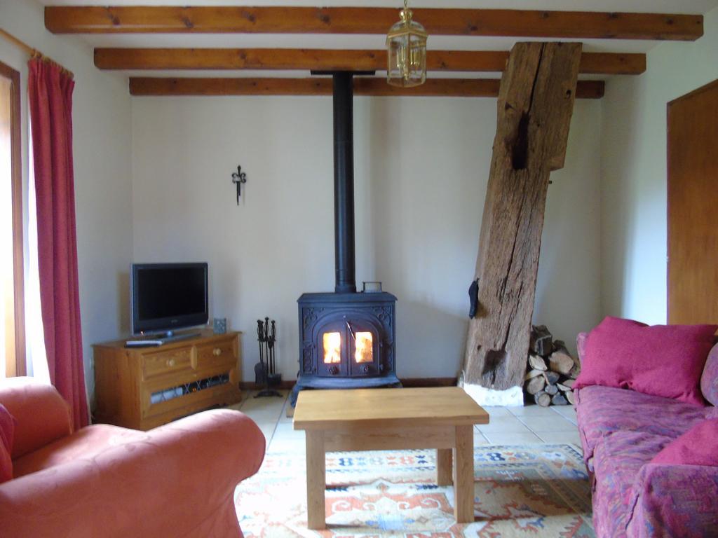 Gite Chez Marot Villa Varaignes ภายนอก รูปภาพ